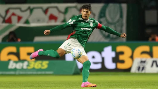 Palmeiras vence São Paulo e retoma liderança do Campeonato Brasileiro