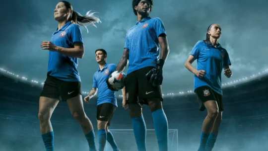 Corinthians lança camisa azul em homenagem a Tobias e à Invasão de 1976