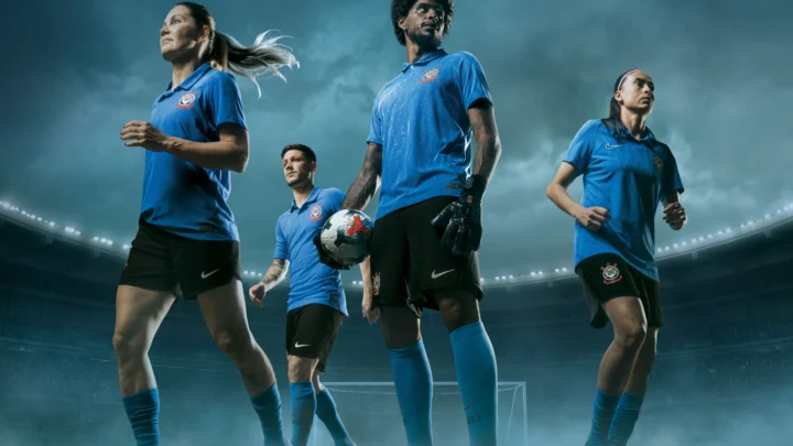 Corinthians lança camisa azul em homenagem a Tobias e à Invasão de 1976