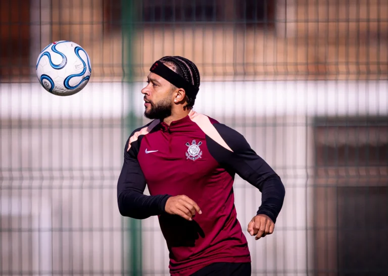 Corinthians fecha preparação para duelo com Estudiantes na Libertadores