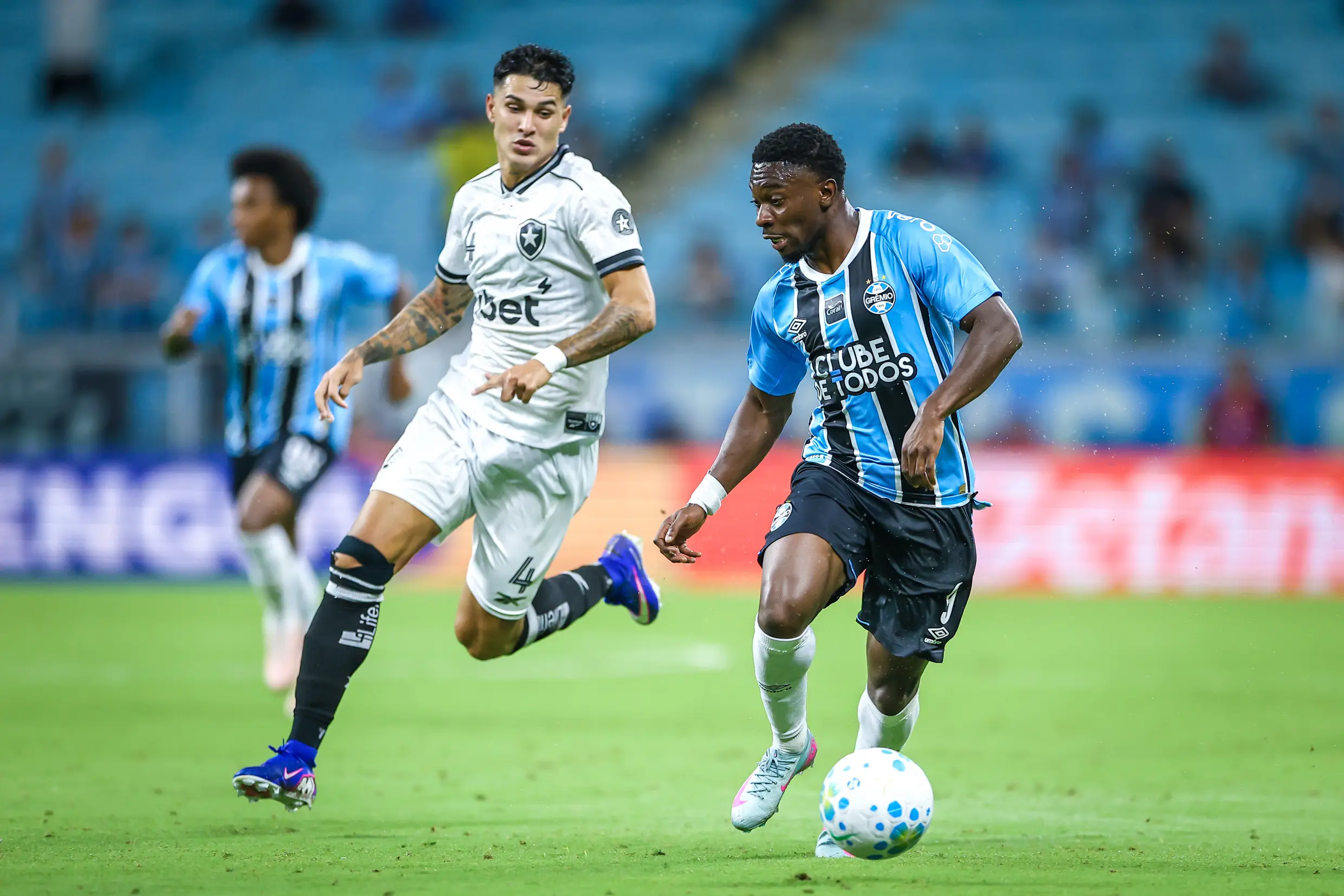 Botafogo x Grêmio: veja onde assistir, horário e escalações pelo Brasileirão