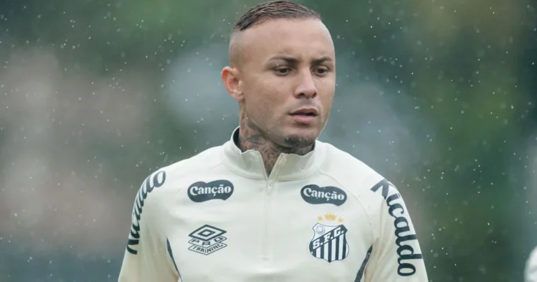 Cebolinha faz primeiro treino pelo Santos antes de duelo com o Cruzeiro