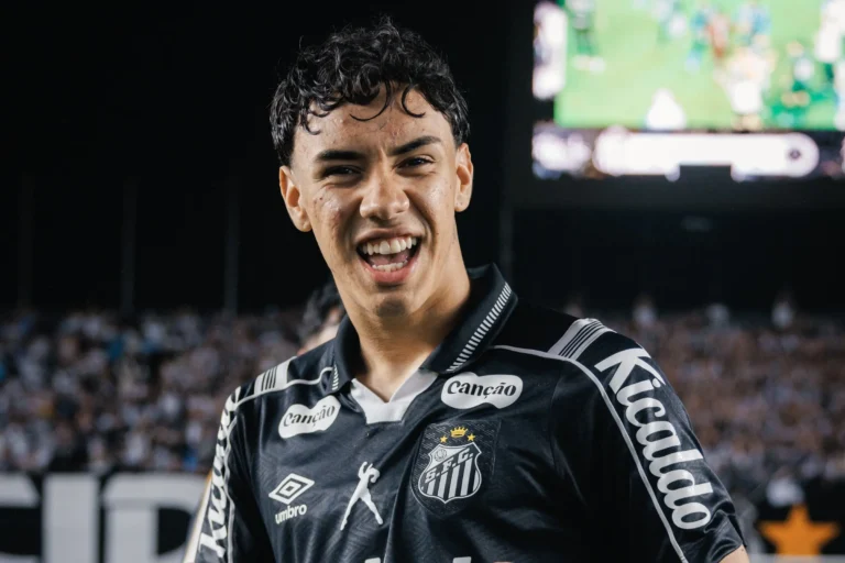 Santos vence o Cruzeiro na Vila e chega à terceira vitória seguida no Brasileirão