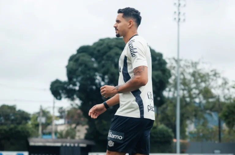 Santos terá retorno de Lucas Veríssimo em decisão contra o Atlético-MG