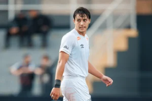 Santos goleia o Vitória, mas é eliminado do Brasileiro sub-17
