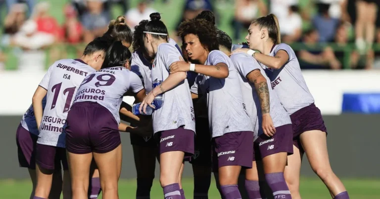 São Paulo vence Flamengo e avança à final do Brasileiro Feminino