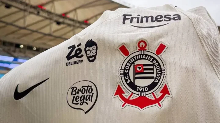 Corinthians poupa titulares contra o Flamengo antes de decisão pela Libertadores