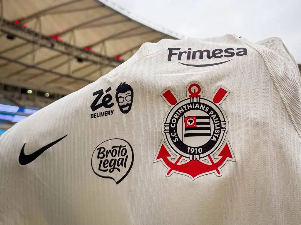 Corinthians poupa titulares contra o Flamengo antes de decisão pela Libertadores