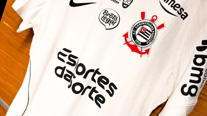 Corinthians define escalação com André no banco contra o Estudiantes