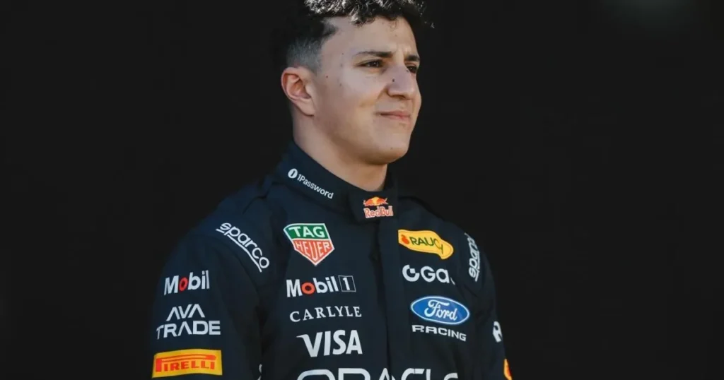 Isack Hadjar volta à Red Bull no GP do Azerbaijão após lesão no pulso
