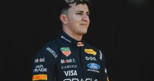 Isack Hadjar volta à Red Bull no GP do Azerbaijão após lesão no pulso