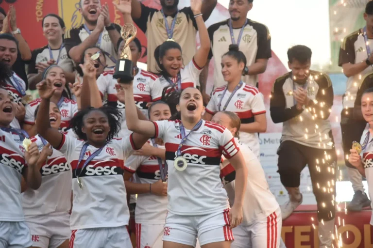 Flamengo derrota São Paulo e conquista Torneio Internacional Sub-20 feminino