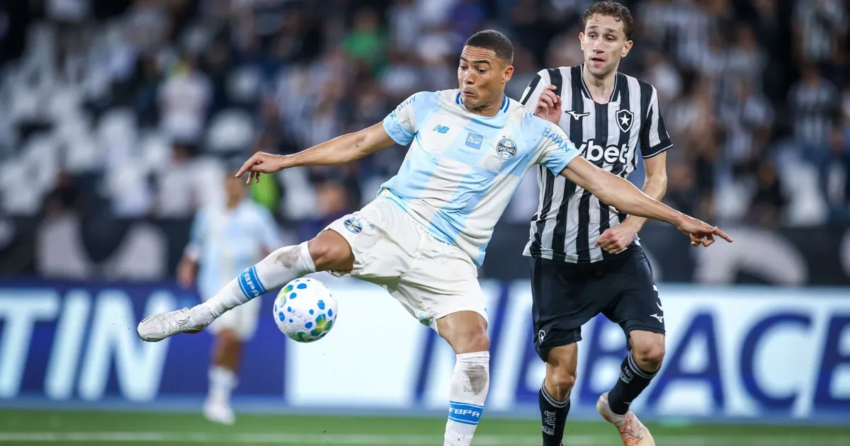 Renata Fan responde a Carlos Vinícius após reclamações em derrota do Grêmio