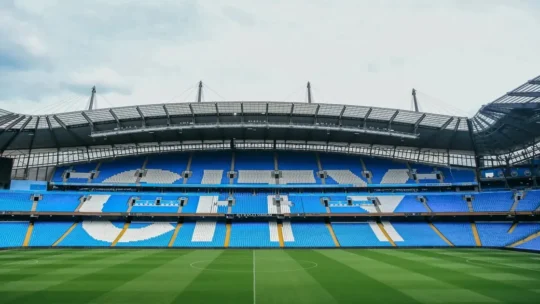 Pep Guardiola declara apoio ao Manchester City após condenação por violações financeiras