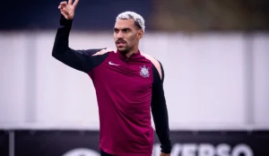 Corinthians viaja para La Plata antes de duelo com Estudiantes pela Libertadores