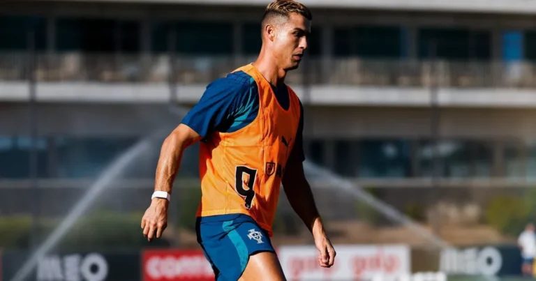 Cristiano Ronaldo deixa concentração de Portugal após treino em Copenhague