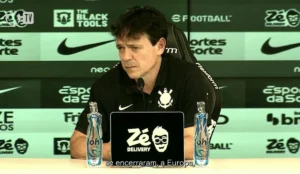 Diniz projeta Corinthians com elenco estável até o fim do ano