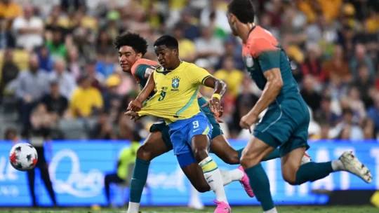Brasil vence a Austrália por 4 a 2 em amistoso com duas viradas