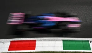 George Russell supera Leclerc e lidera TL2 do GP da Itália em Monza