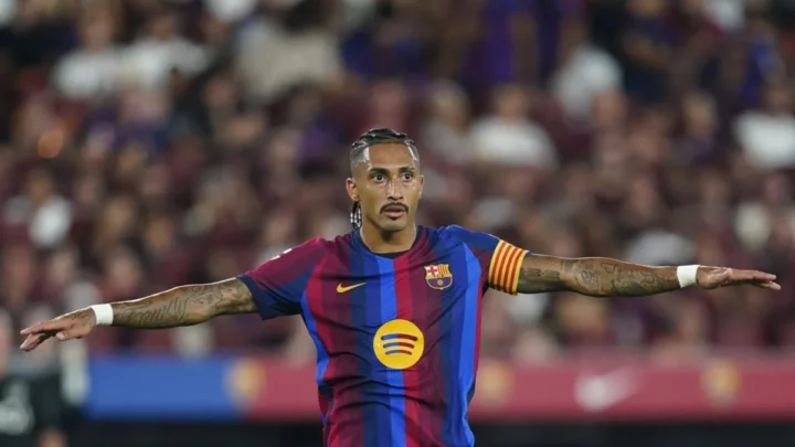 Lamine Yamal lidera goleada do Barcelona sobre o Valencia por 5 a 0