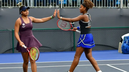 Victoria Barros e Naná Silva avançam às quartas de final do SP Open