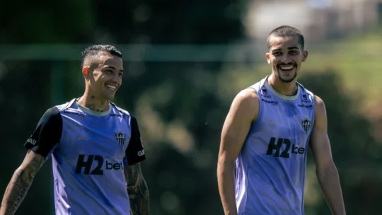 Pedro Lemos ganha espaço no Atlético-MG em meio a desfalques na zaga