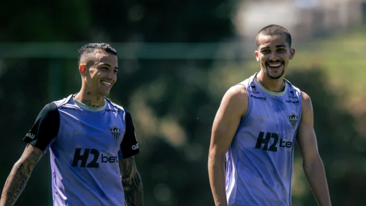 Pedro Lemos ganha espaço no Atlético-MG em meio a desfalques na zaga