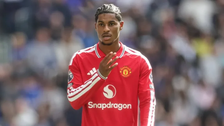 Rashford e Shaw se destacam pela esquerda do Manchester United no empate com Everton