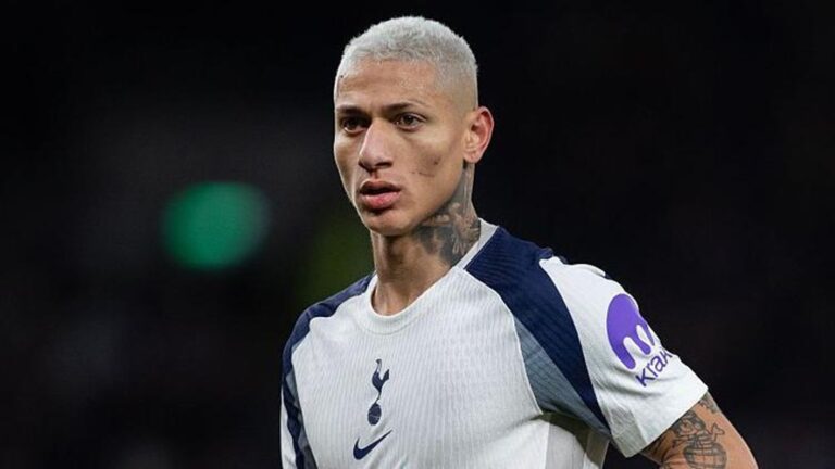 Retorno de Richarlison ao Brasil desmorona após impasse com o Vasco