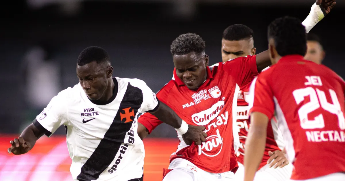 Vasco e Santa Fe definem vaga na semifinal da Sul-Americana em São Januário