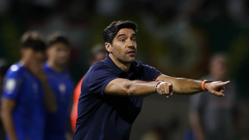 Abel Ferreira destaca esforço do Palmeiras após vitória sobre o Bragantino
