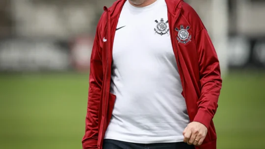 Marcelo Paz deixa o Corinthians após acordo com presidente Osmar Stabile
