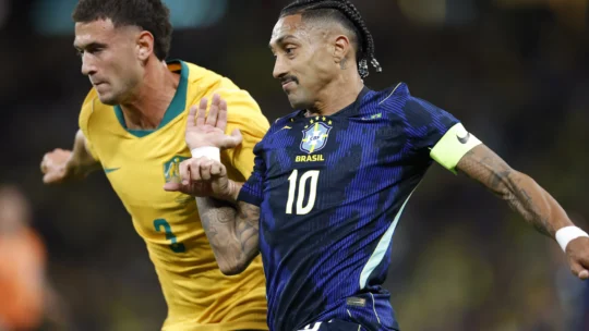 Raphinha não tem lesão detectada e deve reforçar Barcelona