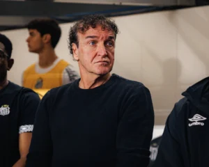 Cuca lamenta virada do Atlético-MG e vê derrota do Santos com “o pior dos sabores”