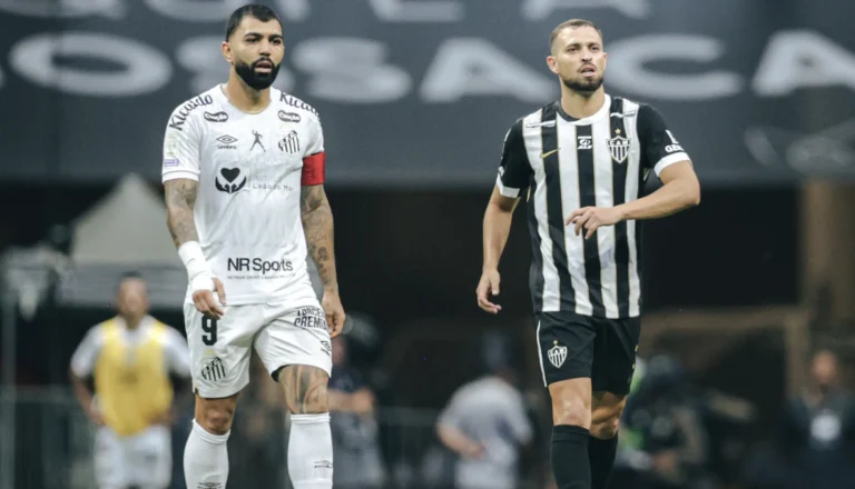 Santos leva virada do Atlético-MG nos acréscimos e perde invencibilidade no Brasileiro