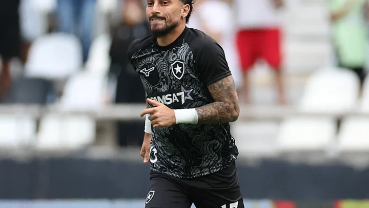 Botafogo e Chapecoense se enfrentam sob pressão na 31ª rodada do Brasileirão
