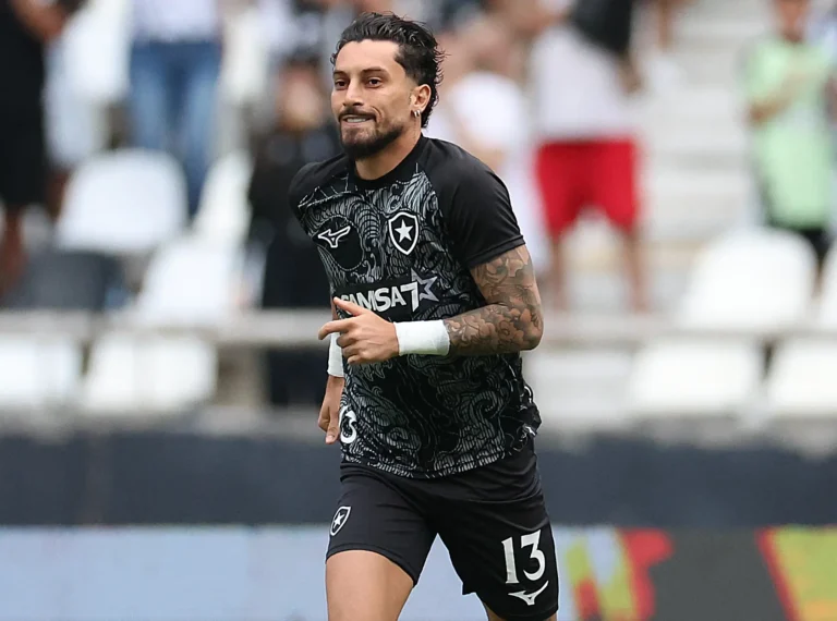 Botafogo e Chapecoense se enfrentam sob pressão na 31ª rodada do Brasileirão