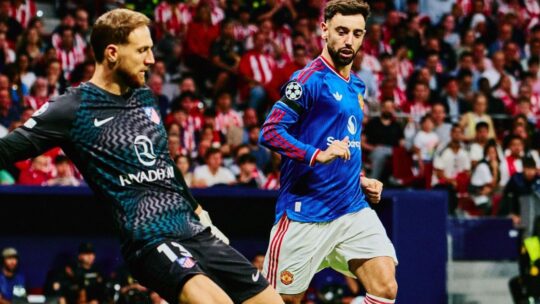 Atlético de Madrid vence Manchester United e conquista primeira vitória na Champions