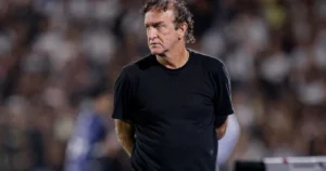 Cuca avalia empate do Santos com o Flamengo: “Poderia ser pior”