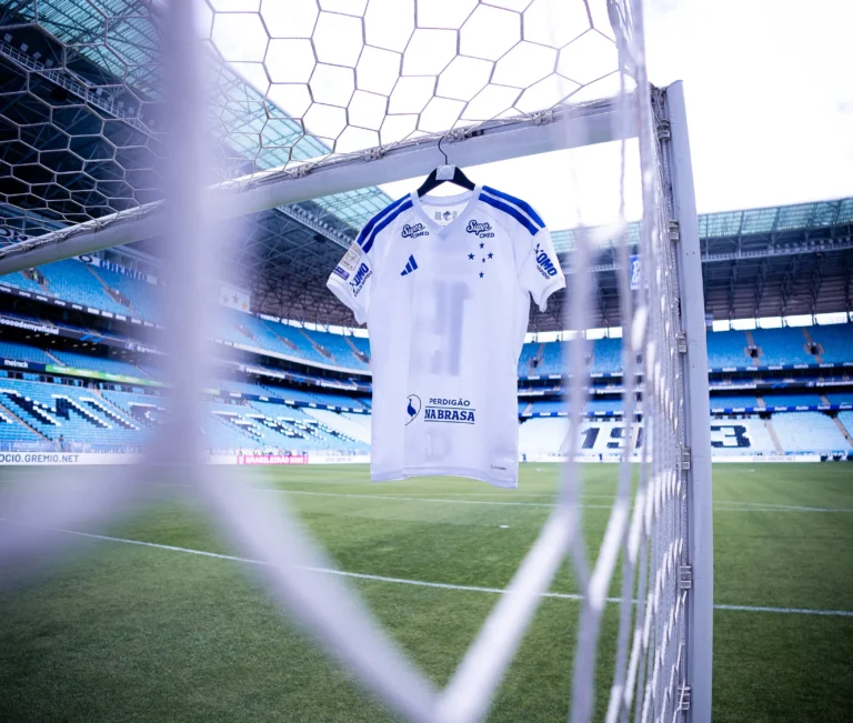 Grêmio e Cruzeiro se enfrentam pela 31ª rodada do Brasileirão