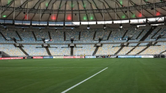 Fluminense e Palmeiras iniciam disputa por vaga na final da Libertadores