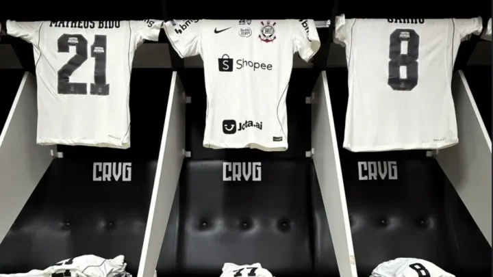 Seedorf estreia no Corinthians com três mudanças contra o Vasco
