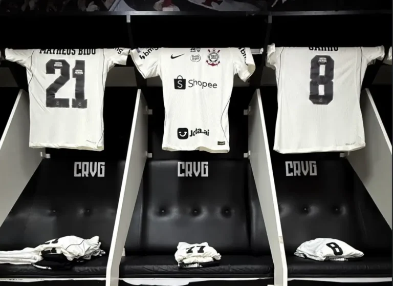 Seedorf estreia no Corinthians com três mudanças contra o Vasco