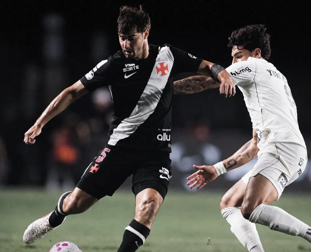 Vasco vira sobre o Corinthians no fim, e Timão entra no Z-4 do Brasileirão