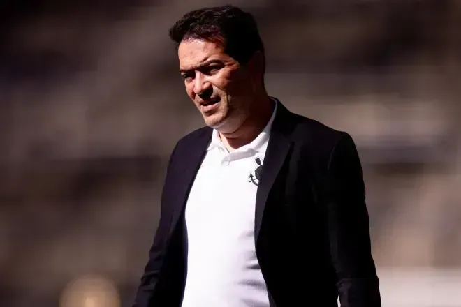Corinthians comunica saída de Marcelo Paz do departamento de futebol