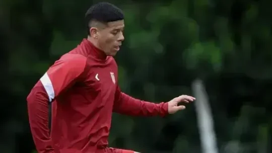 Flamengo recorre à Conmebol contra escalação de Marcos Rojo pelo Estudiantes