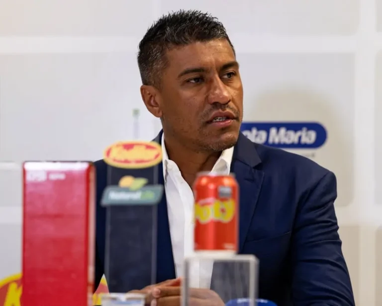Ex-Corinthians, Paulinho é anunciado como coordenador técnico do Cruzeiro