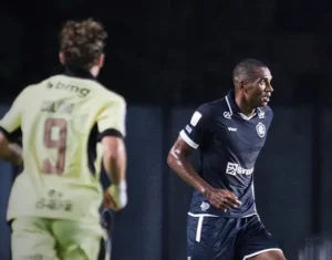 Vasco empata sem gols com o Remo e tem sequência de vitórias interrompida