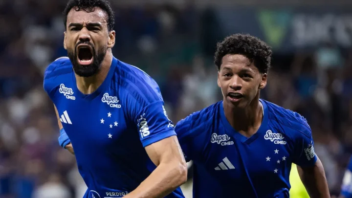 Cruzeiro vence o Remo e assume terceira colocação no Brasileirão