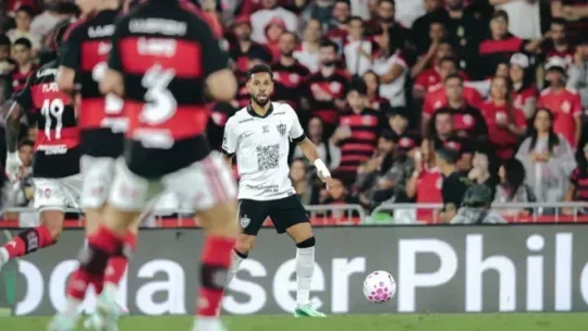Renan Lodi assume pênalti na derrota do Atlético-MG para o Flamengo